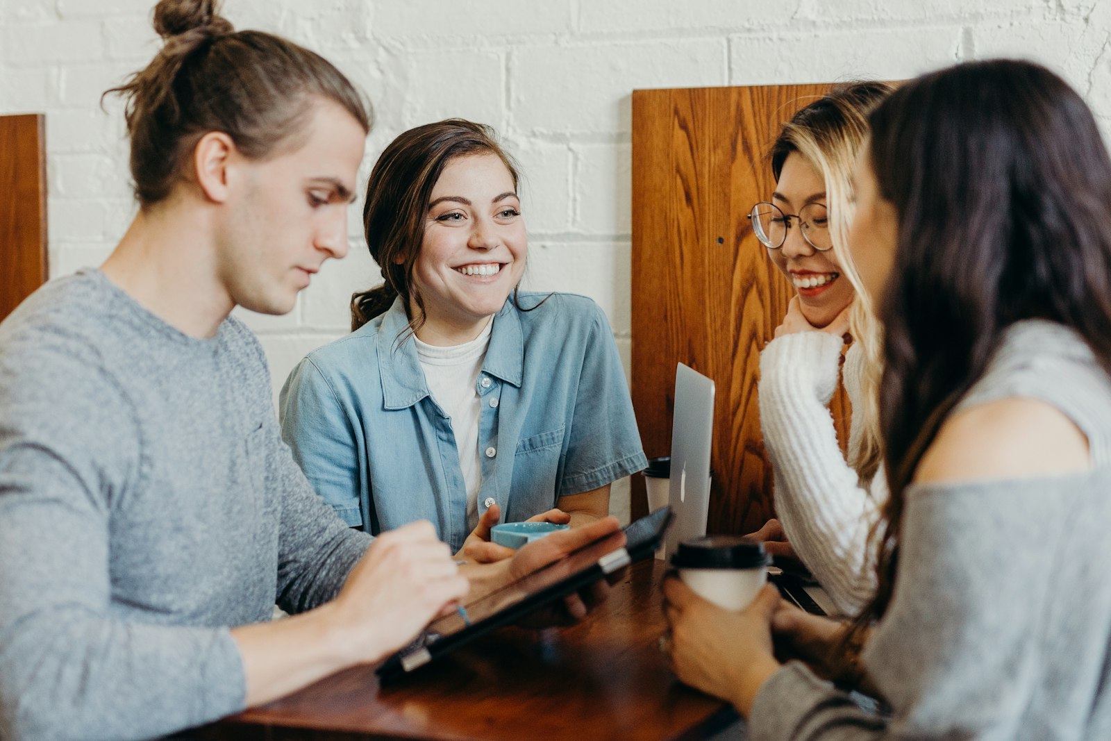 &Eacute;tudiants accompagn&eacute;s en projet de groupe &agrave; ESICIM ACADEMY
