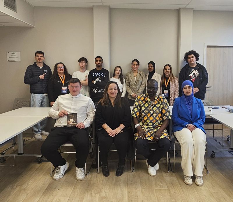 &Eacute;tudiants de BTS MCO et NDRC apr&egrave;s le concours d'&eacute;loquence